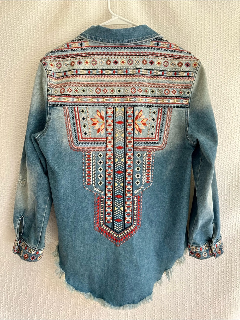 DRIFTWOOD Anne Women’s Blue Embroidered Denim Jacket Shirt Size: Medium - Picture 2 of 8